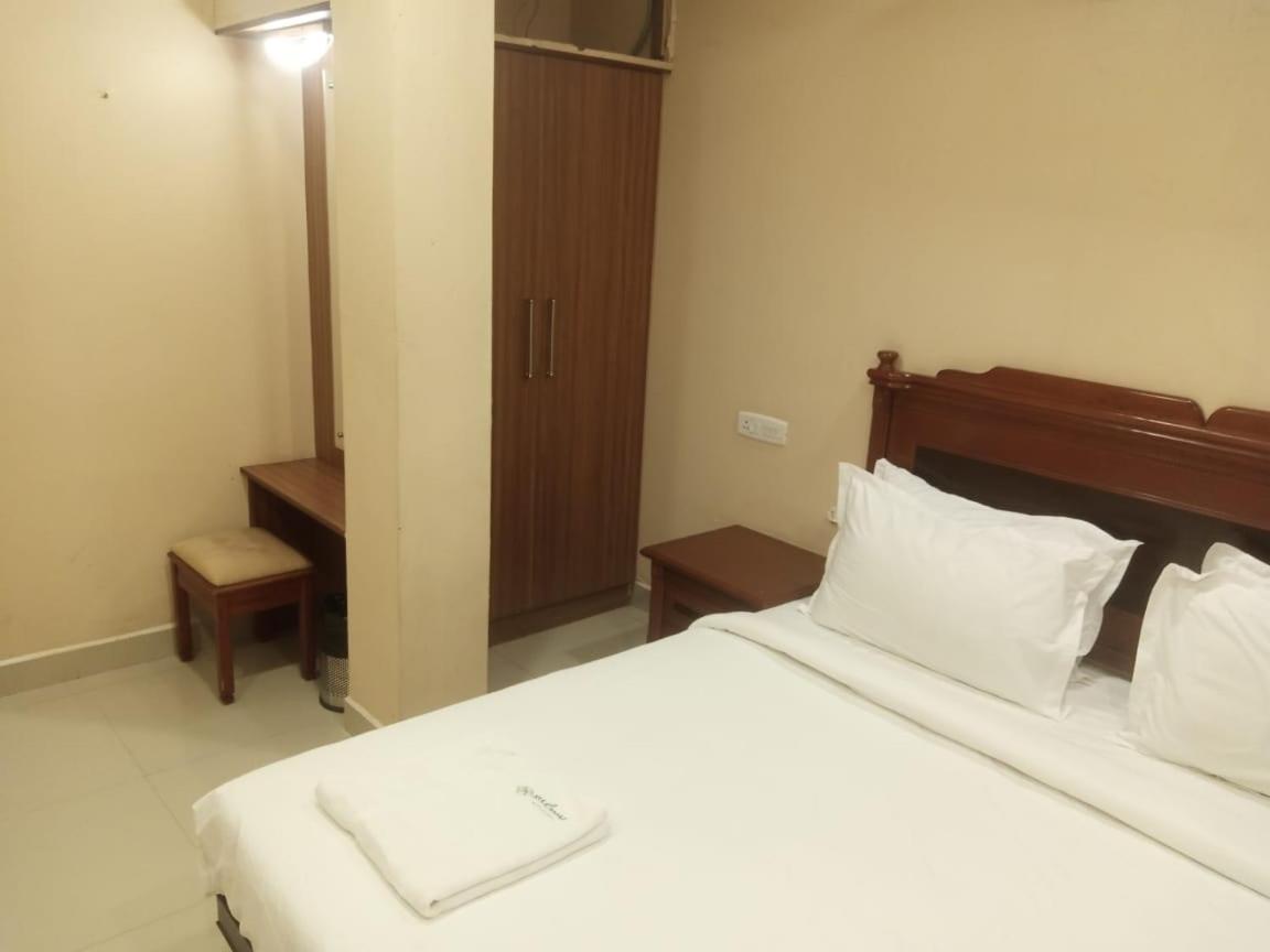Svs Grande Hotel Pudukkottai Exterior foto
