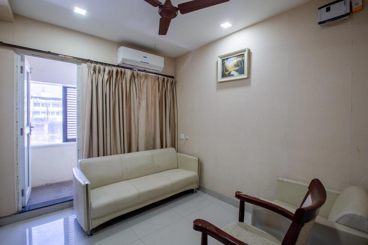 Svs Grande Hotel Pudukkottai Exterior foto